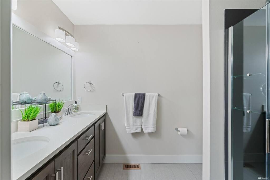 New Town House - Heart Of Wenatchee Διαμέρισμα Εξωτερικό φωτογραφία